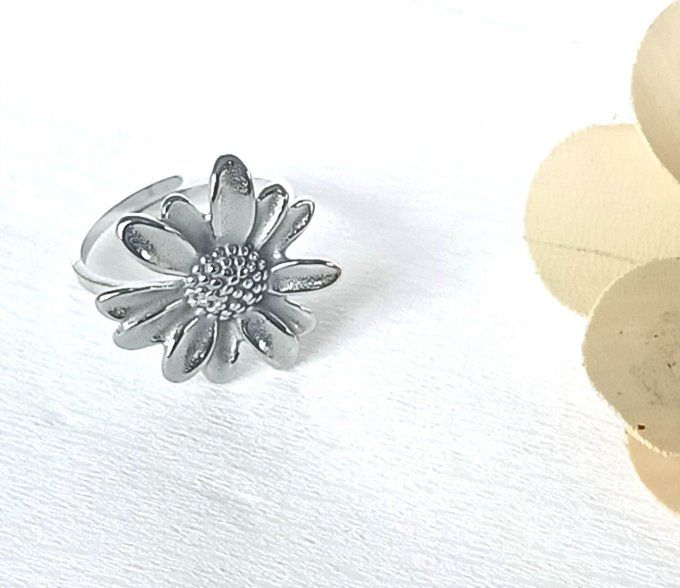 Bague-acier-ajustable-Pendentif-fleur-argente