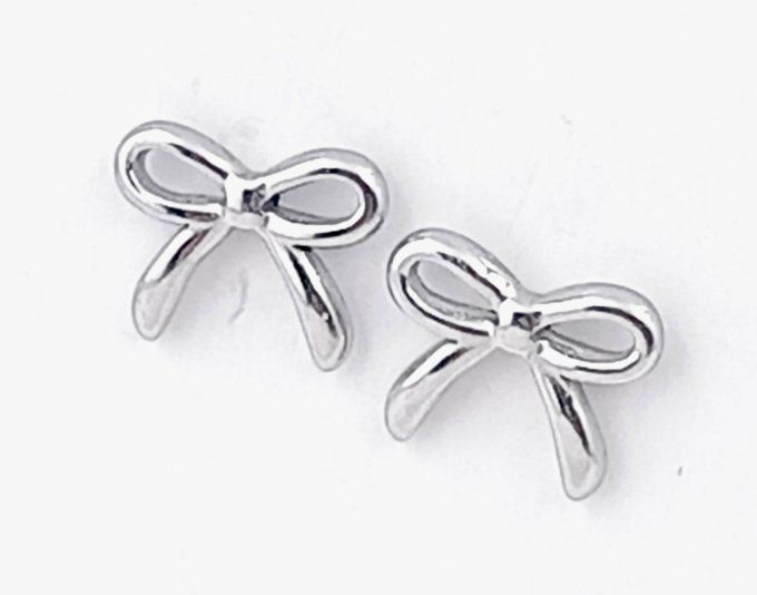 boucles-oreilles-acier-puce-nœud-mode-tendance-argent