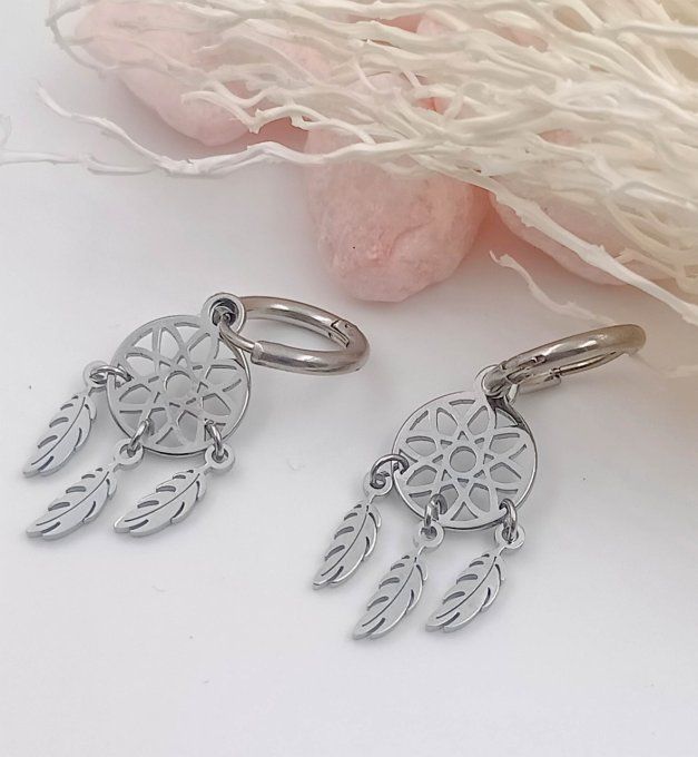 boucles-oreilles-minicreoles-attrapes-reves-plumes-acier-argent