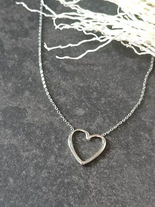 collier-acier-pendentif-coeur-argente-amour-cadeau