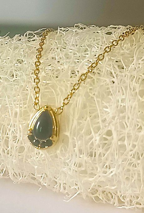 collier-acier-inoxydable-dore-pendentif-noir-agate-cadeau